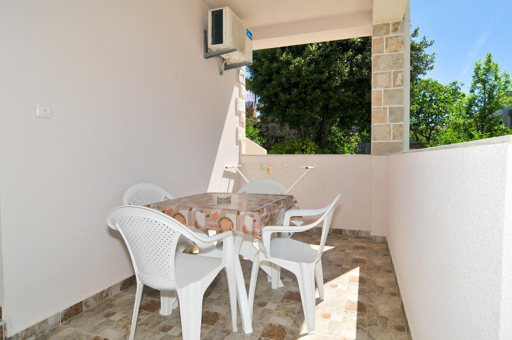 Apartments Samardzic Тиват Екстер'єр фото