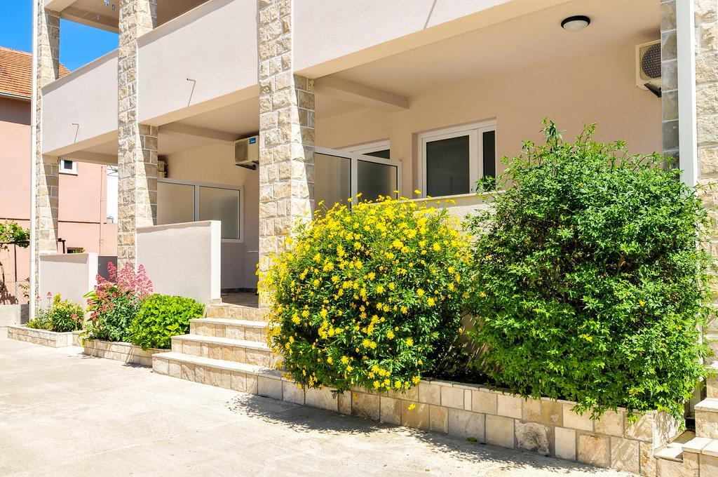 Apartments Samardzic Тиват Екстер'єр фото