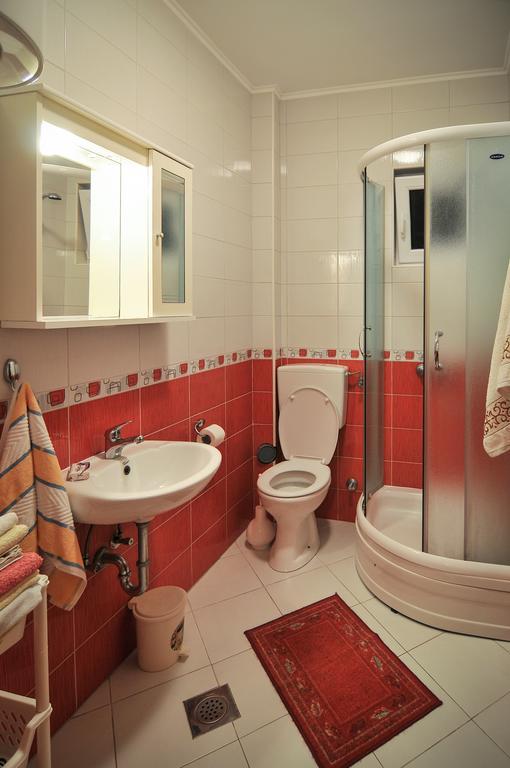 Apartments Samardzic Тиват Екстер'єр фото