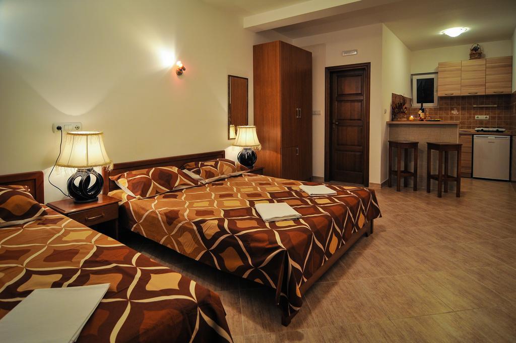 Apartments Samardzic Тиват Екстер'єр фото