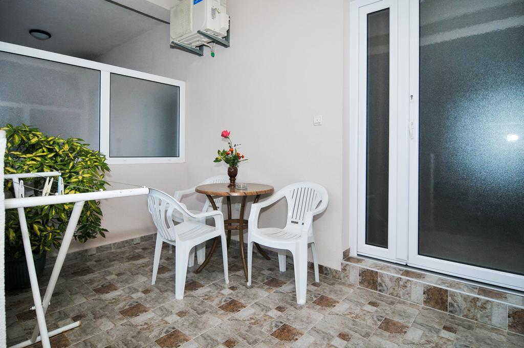 Apartments Samardzic Тиват Екстер'єр фото
