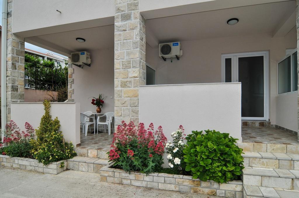 Apartments Samardzic Тиват Екстер'єр фото