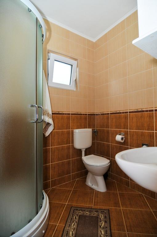 Apartments Samardzic Тиват Екстер'єр фото