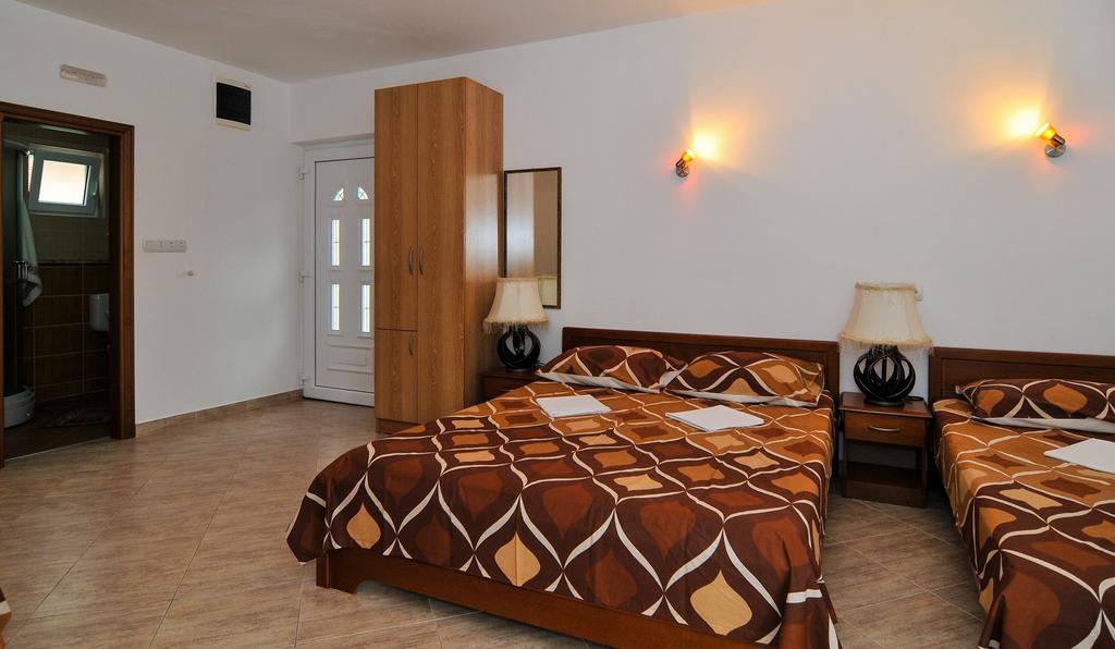 Apartments Samardzic Тиват Екстер'єр фото