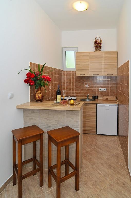 Apartments Samardzic Тиват Екстер'єр фото