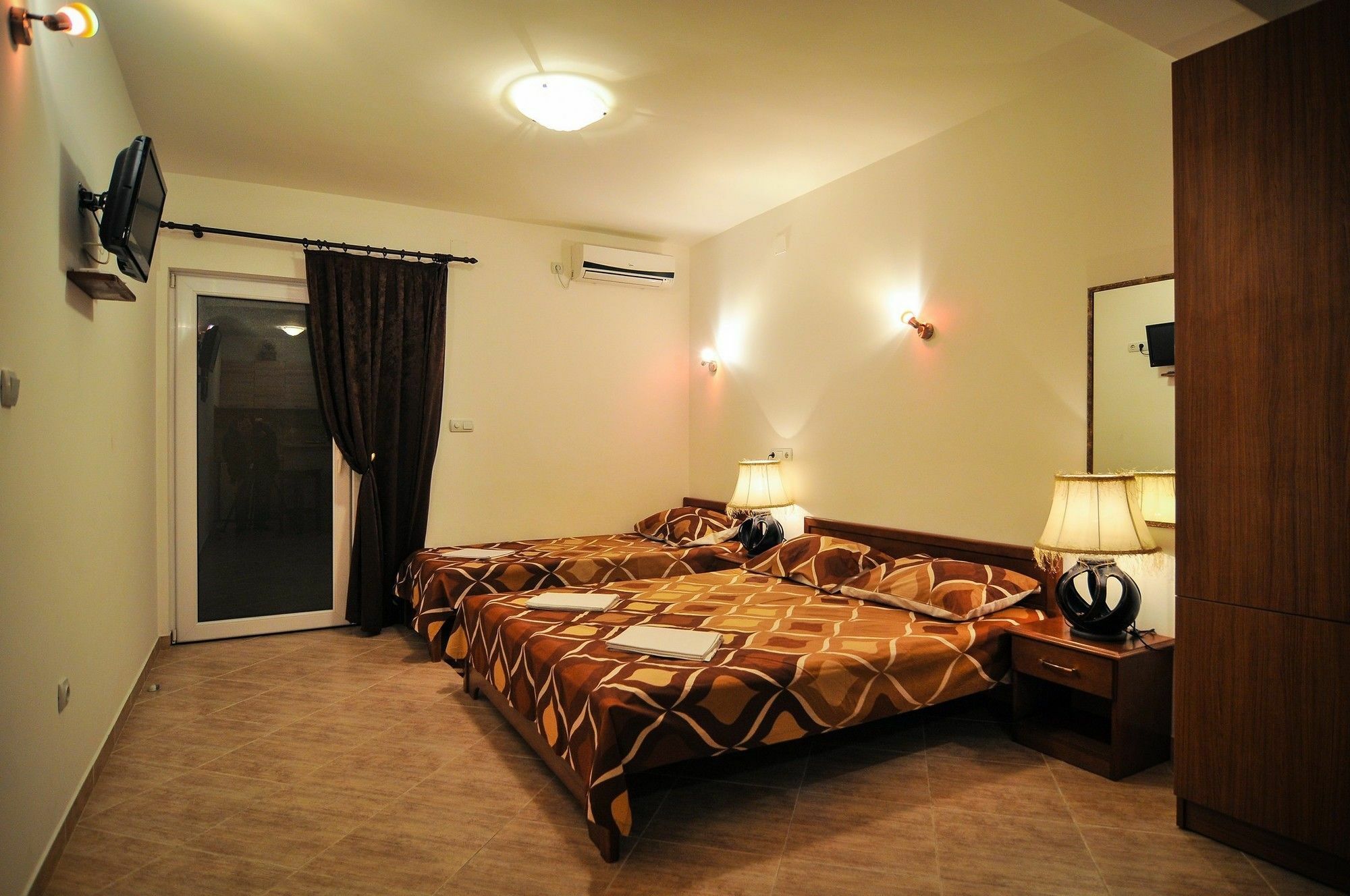 Apartments Samardzic Тиват Екстер'єр фото